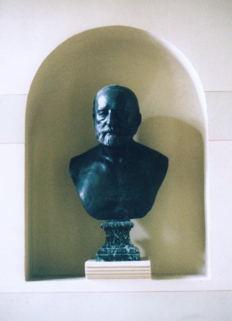 Büste von J. J. Baeyer /
Bust of J. J. Baeyer