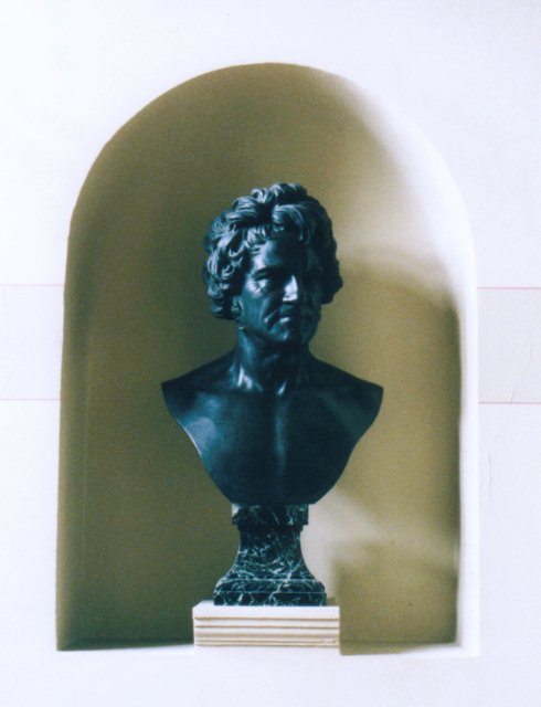 Büste von F. W. Bessel /
Bust of F. W. Bessel