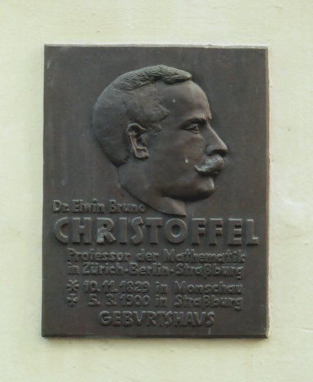 Gedenktafel zu E. B. Christoffel /
Commemorative plaque for E. B. Christoffel
