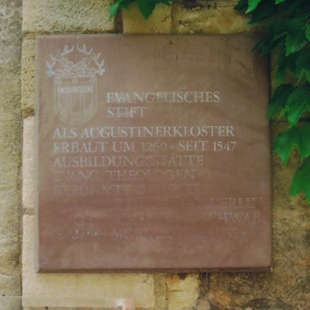 Tafel am Evangelischen Stift /
Plaque at the evangelical seminary