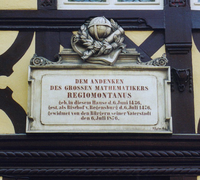 Gedenktafel am Geburtshaus von Regiomontanus /
Plaque at the place of birth of Regiomontanus