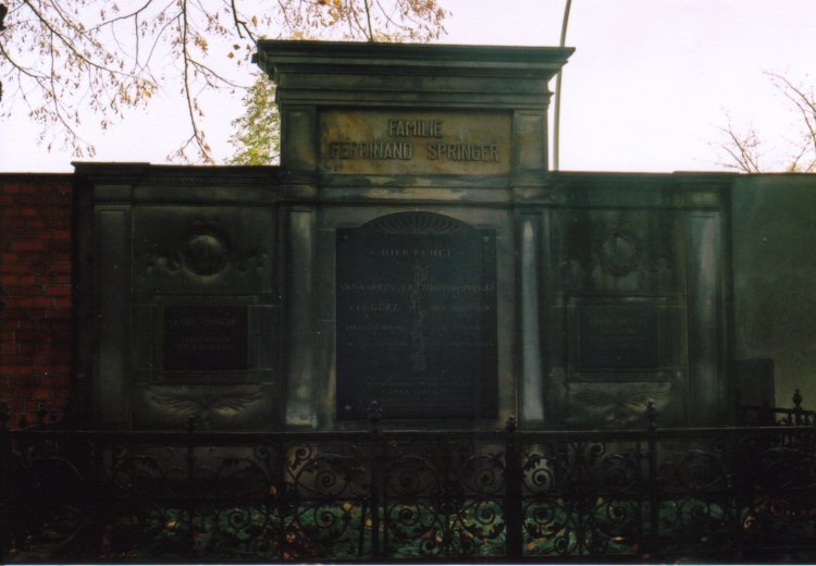Grab von Familie Ferdinand Springer /
Grave of the family Ferdinand Springer